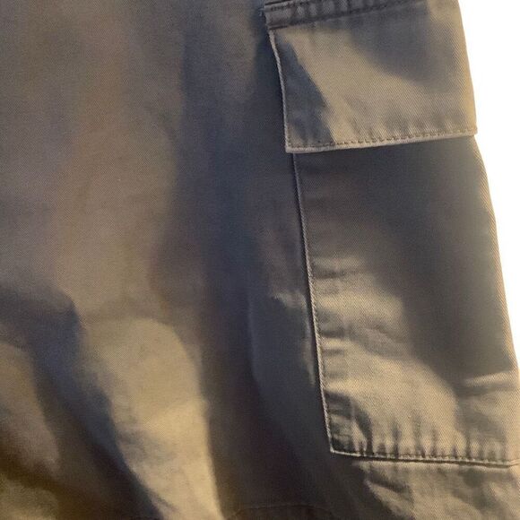Pre Owned Women’s Willi Smith Shorts Cargo Pockets Sz 10 Casual Style Comfort - Picture 5 of 9